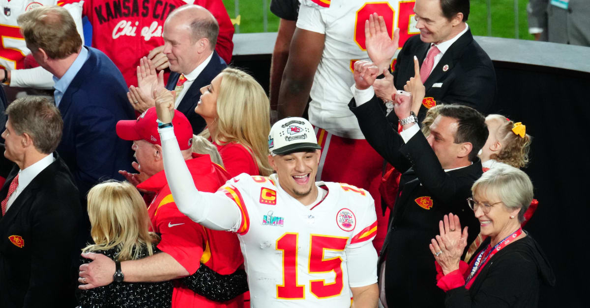 Chiefs fans forget the obvious, have way too much fun at Orlando