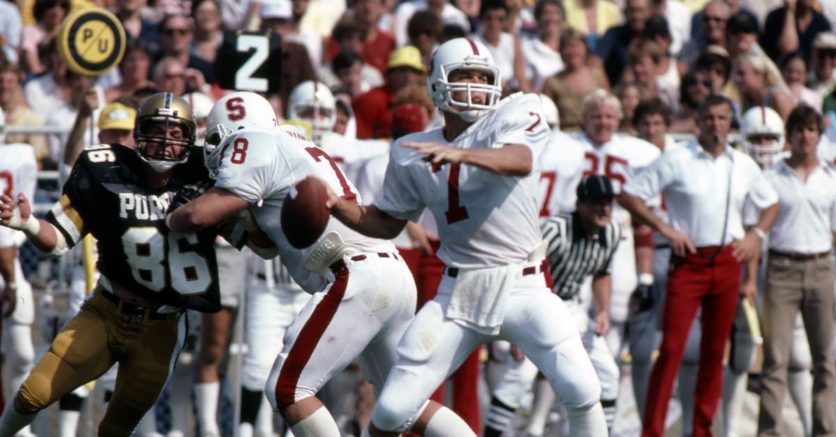 Stanford to retire Elway's No. 7 football jersey, News