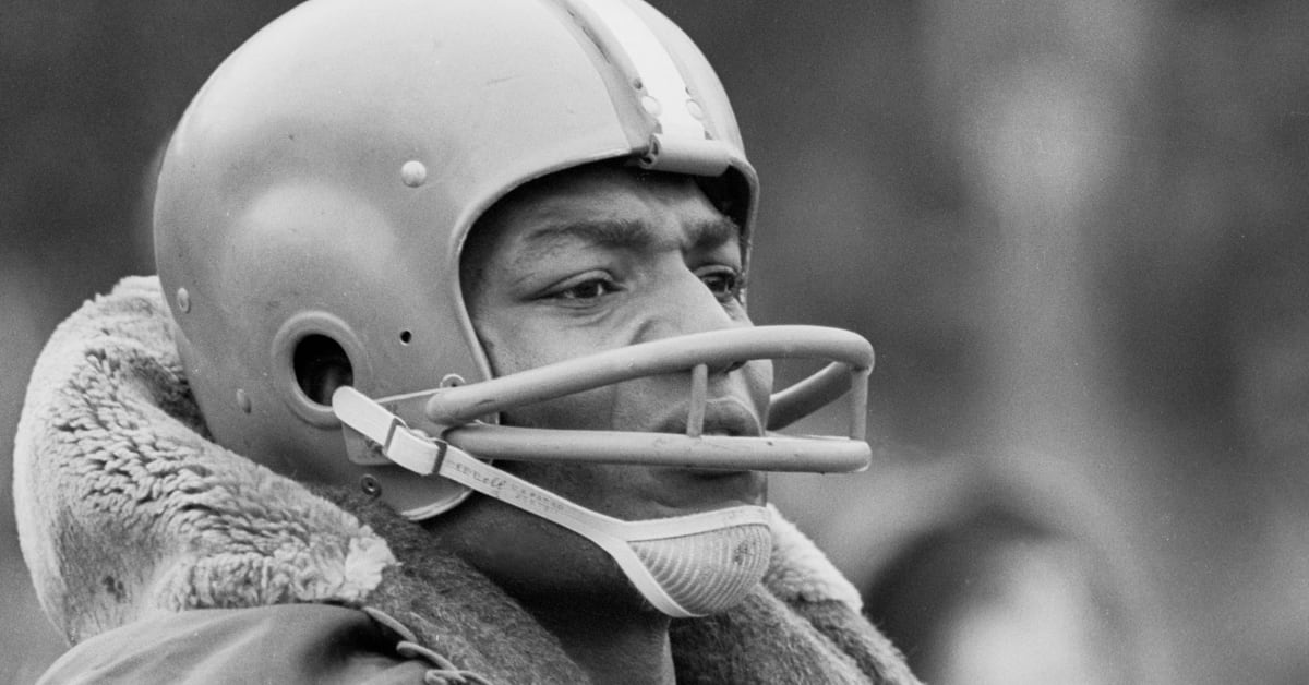 Football great Jim Brown will get back 1964 title ring