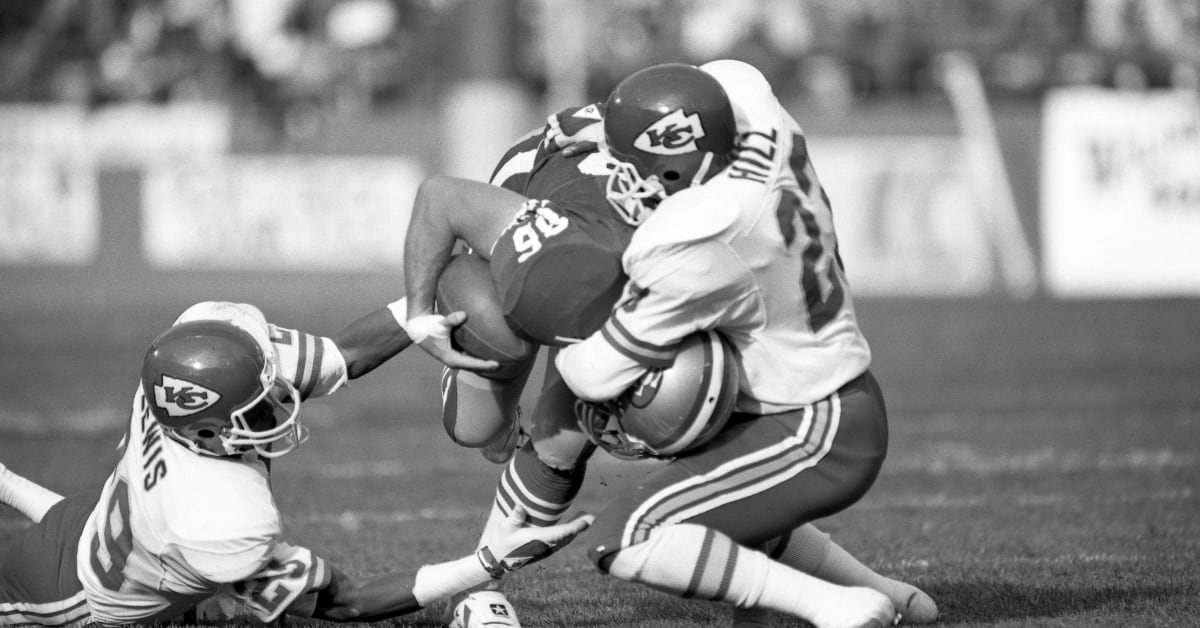 2007: Albert Lewis, Chiefs Hall of Honor