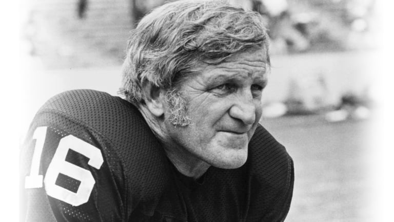 Tom Brady breaks George Blanda's record as oldest QB to throw a