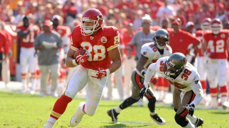 Tony Gonzalez - The good ole days!! With the best blocking