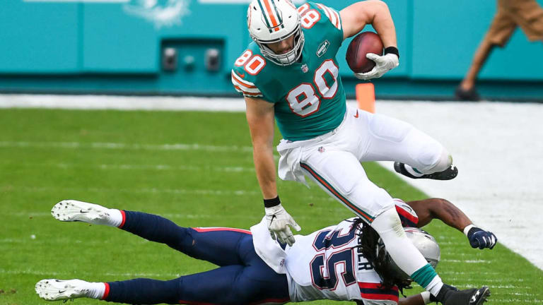 Miami Dolphins Lose Fourth Straight Game, NFL Playoff Chances Continue to  Fade