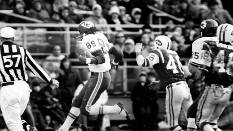 Now Mostly Forgotten, This Chiefs Star Celebrated 1970 Super Bowl