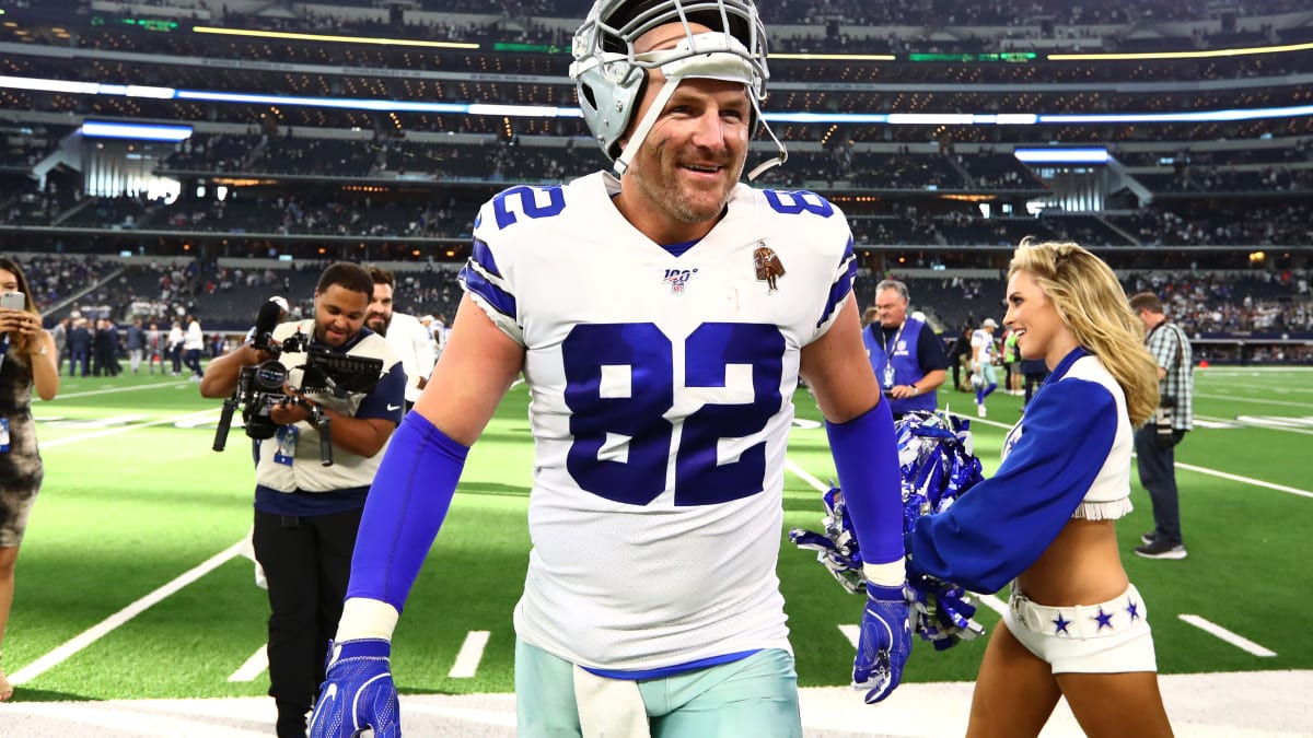 Jason Witten is proudly bald now that he's no longer on Monday