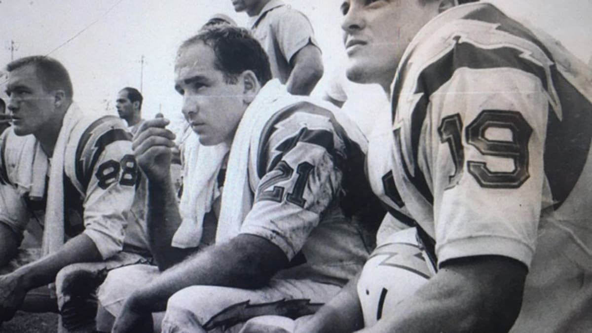 WholeHogSports - Lance Alworth's legend spanned 2 leagues