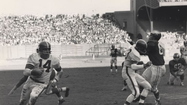 Why Do We Forget the Greatness of Otto Graham Talk of Fame