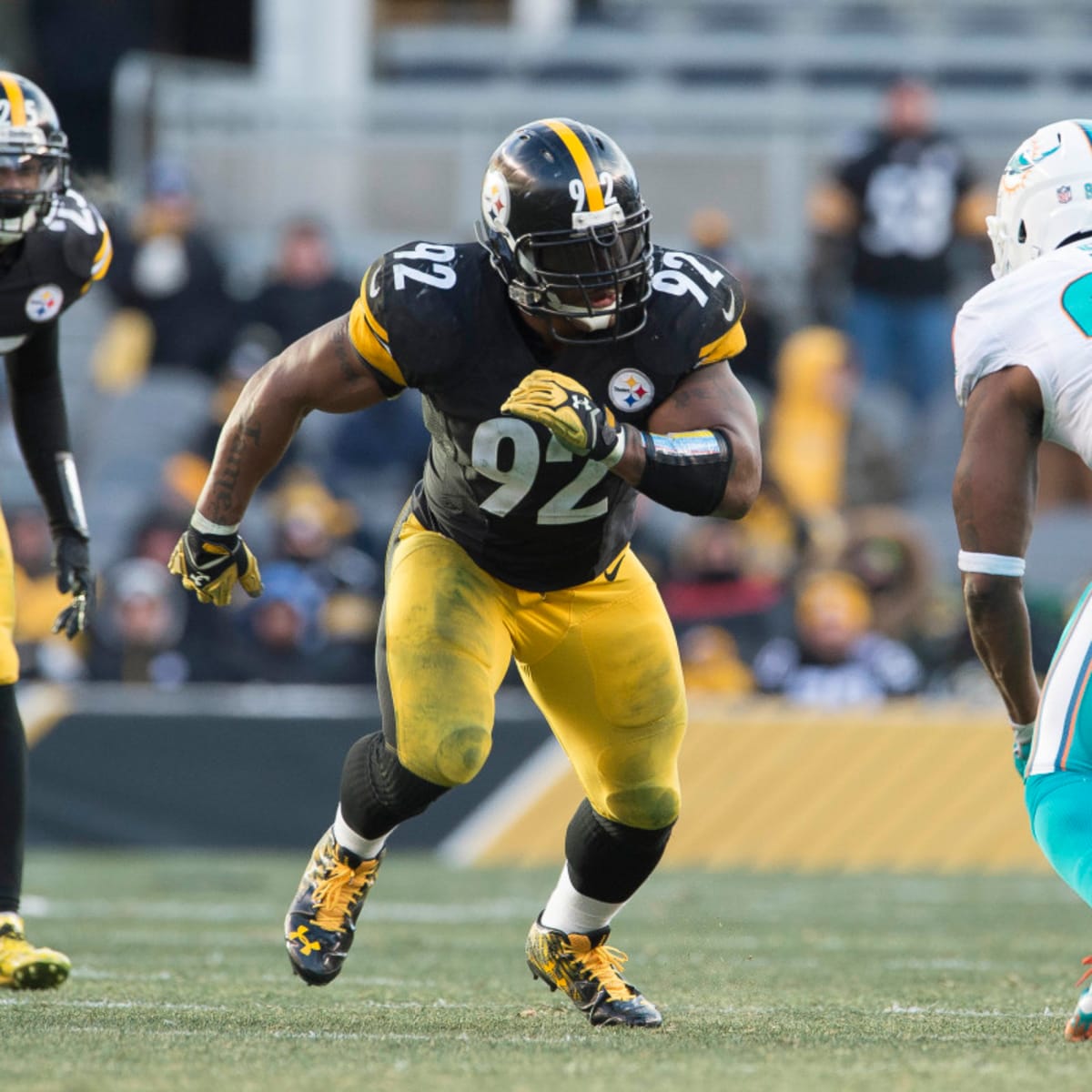 Depleted Steelers Bring James Harrison Out of Retirement - The New