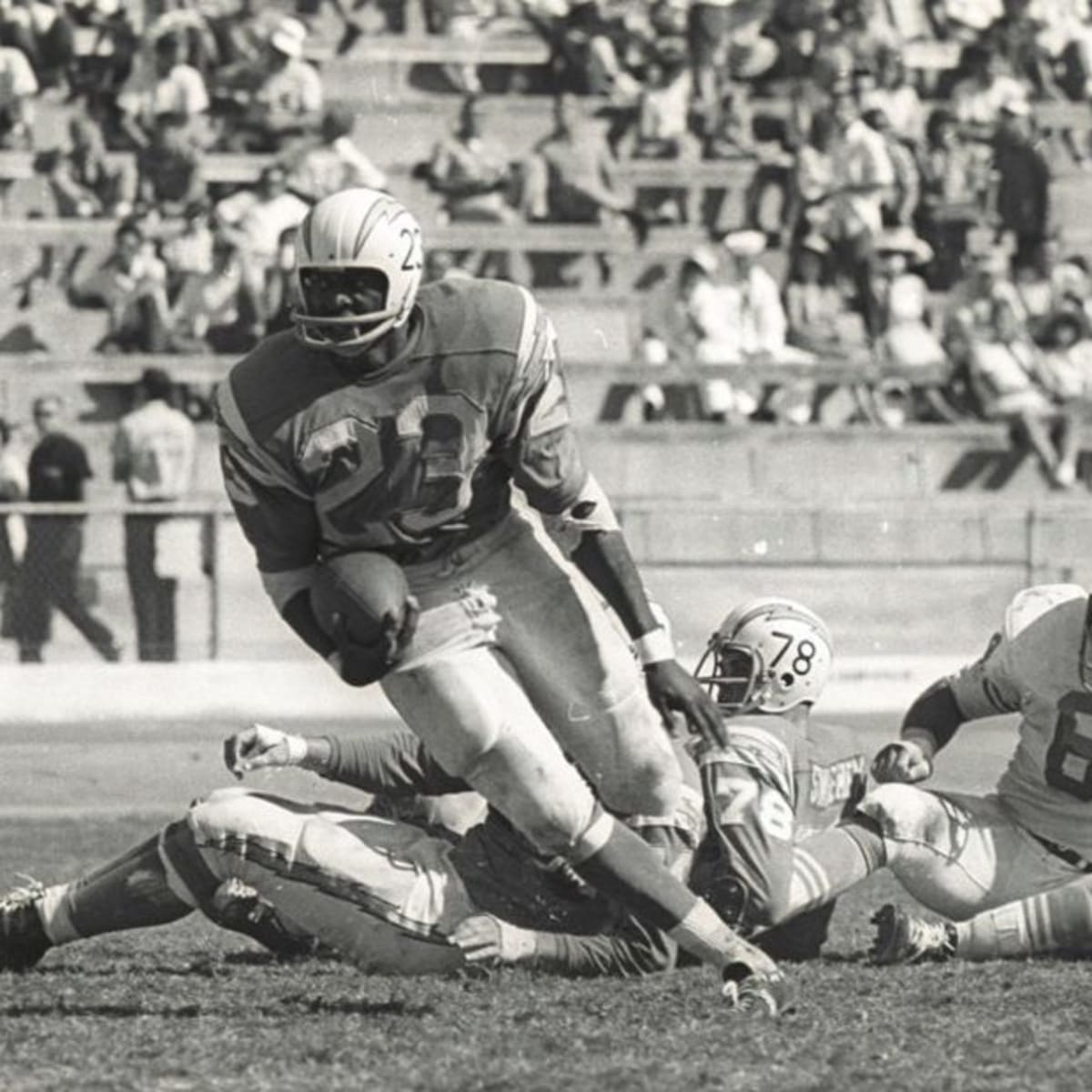 Paul Lowe Los Angeles Chargers 1960, San Diego Chargers 1961-68 and Kansas  City Chiefs 1…