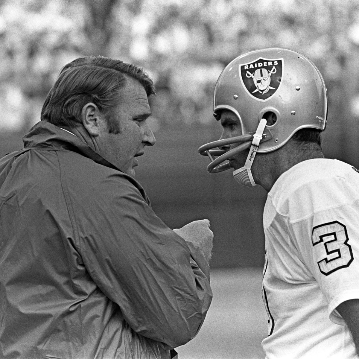 Former Raiders great Daryle Lamonica has died at 80, family