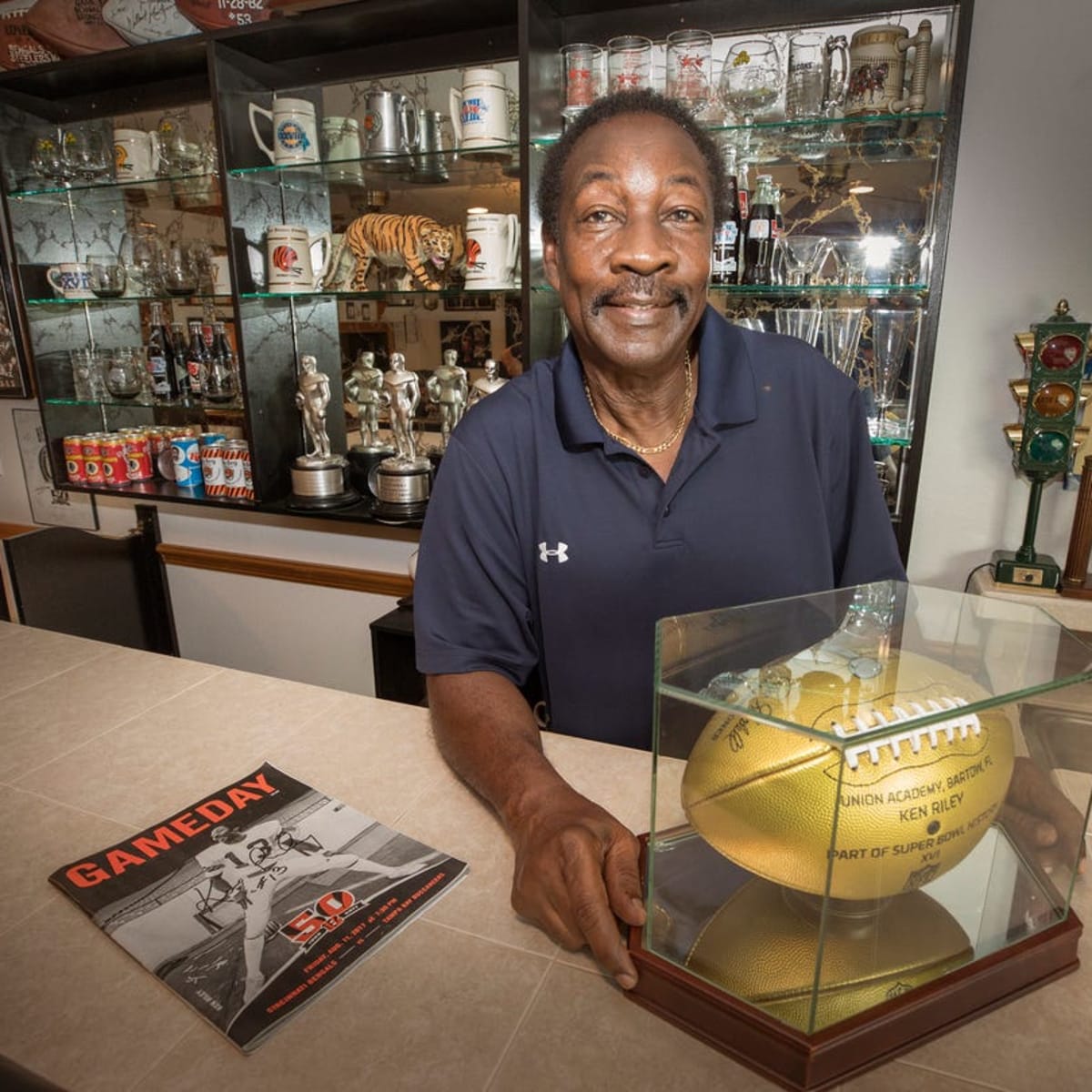 Bengals Great Ken Riley Finds A Corner In Canton With Election To Pro  Football Hall of Fame