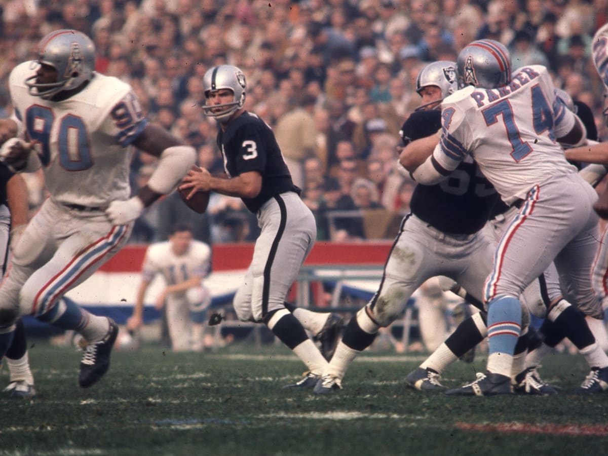 Football Oakland Raiders QB Daryl Lamonica on field during game vs