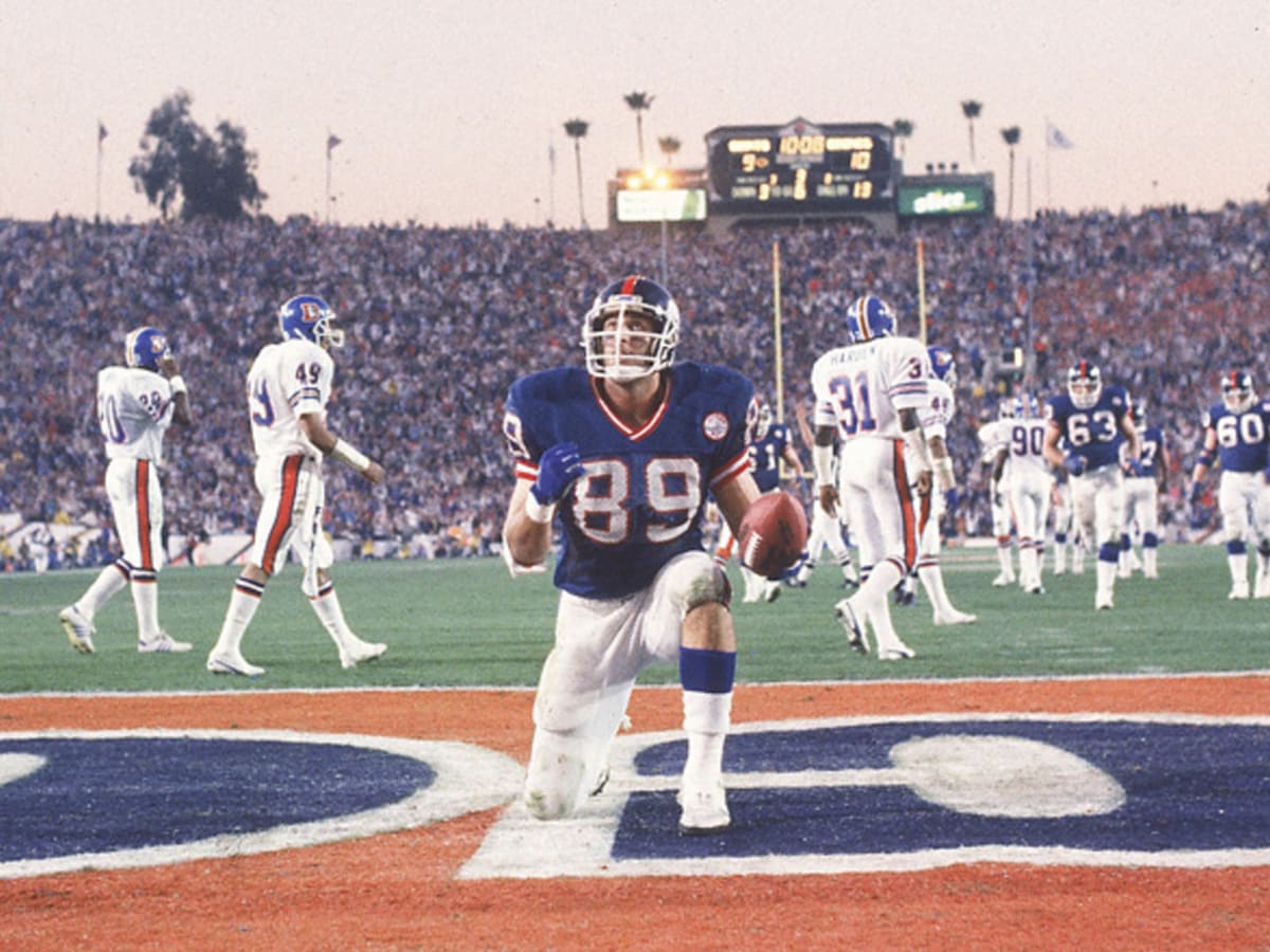 NFL on X: No. 81: @Giants TE Mark Bavaro carries 49ers defense