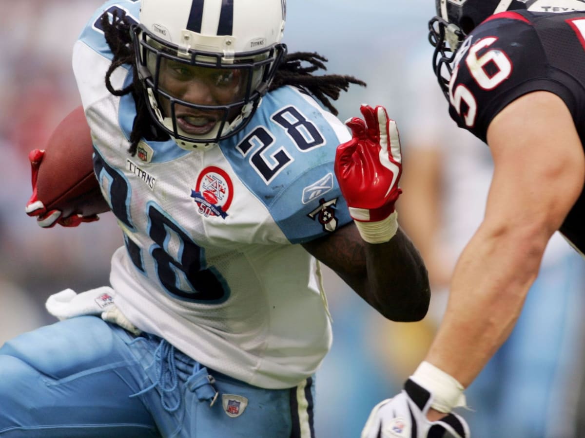 GIF: Chris Johnson, Pseudo-Tough Guy - NOTSportsCenter