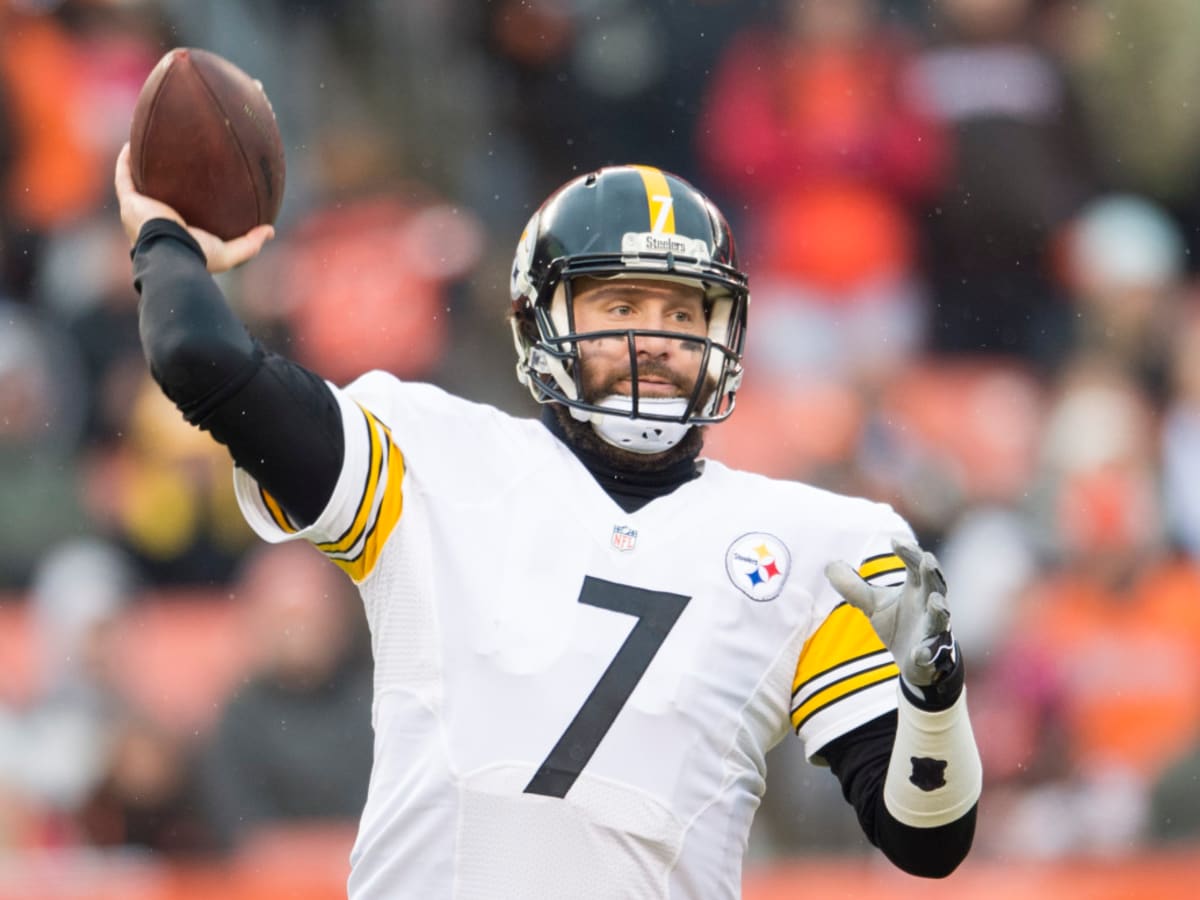 Roethlisberger throws for 3 TDs as Steelers beat Redskins - Statesboro  Herald