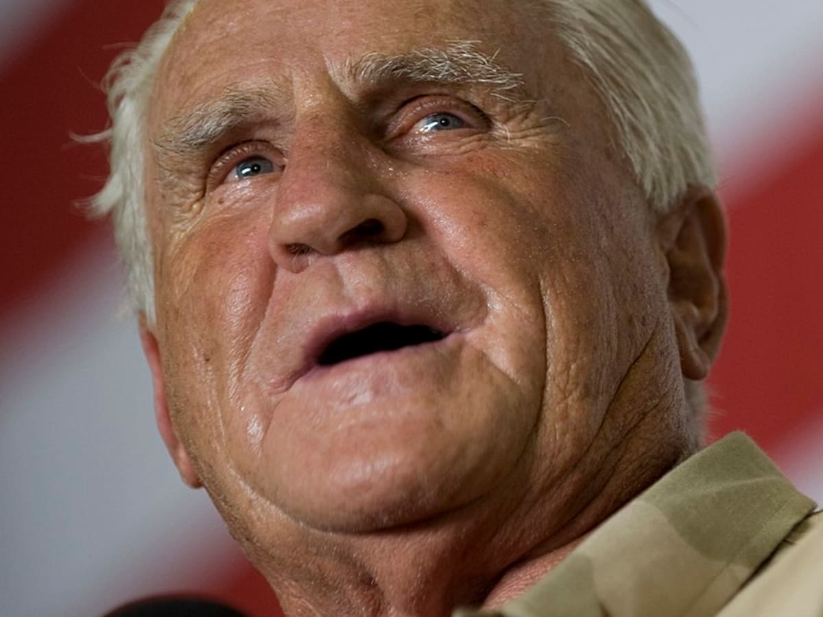 Hall of Fame Coach Don Shula, Who First Won Big in Baltimore, Dies at 90 -  Baltimore Magazine