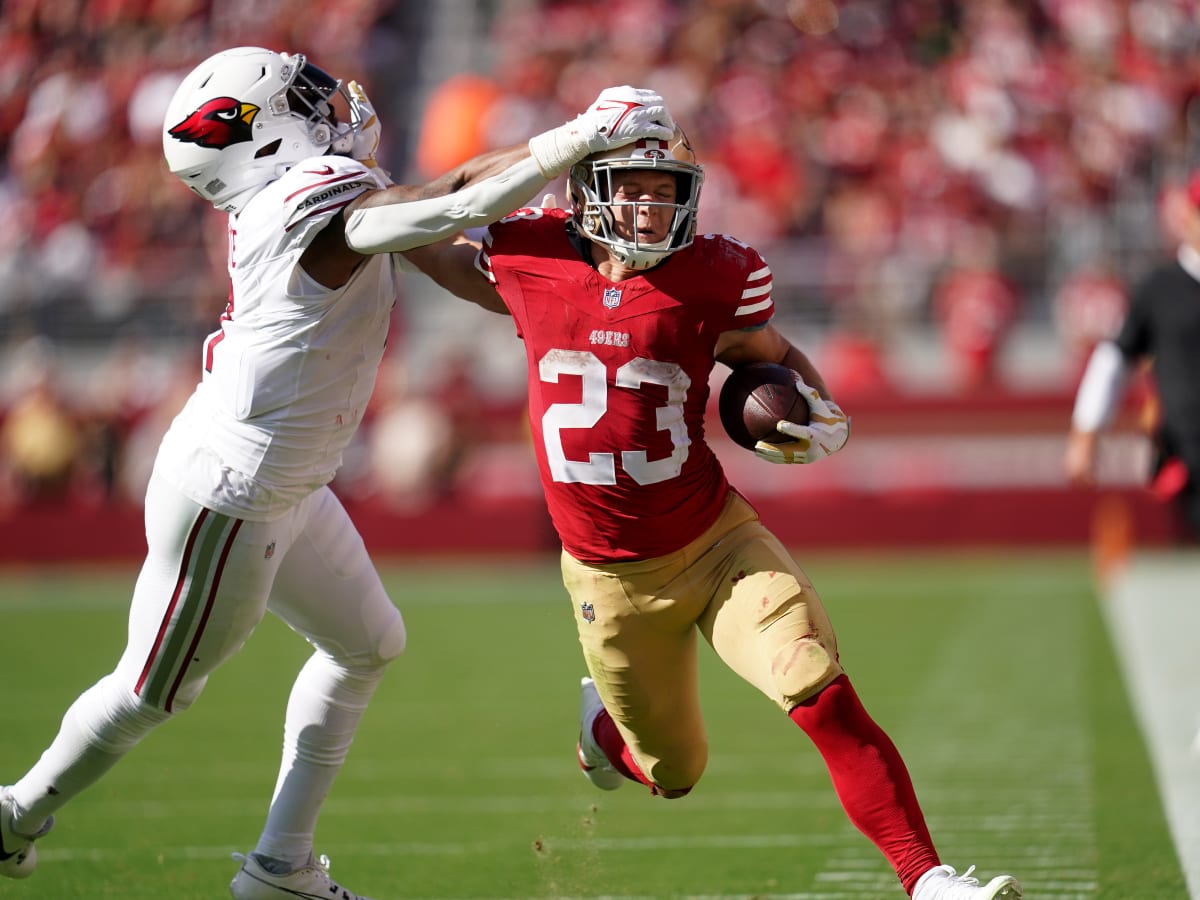 Running back Garrison Hearst of the San Francisco 49ers carries